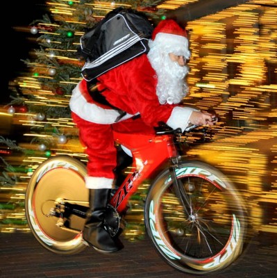 Zipp 888 Santa_550_crop-1.jpg